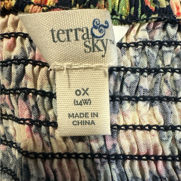 Terra & Sky Yellow and Black Floral Maxi Dress - Picture 5 of 7